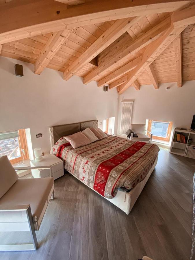 La Casa Sulla Collina Del Castello Villa Breno Dış mekan fotoğraf