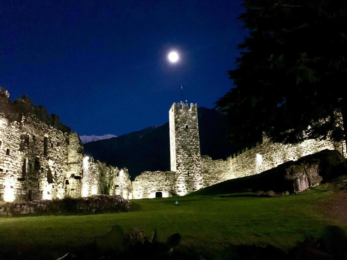 La Casa Sulla Collina Del Castello Villa Breno Dış mekan fotoğraf