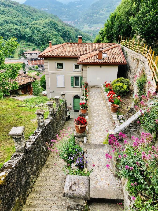 La Casa Sulla Collina Del Castello Villa Breno Dış mekan fotoğraf